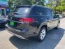 2019 BLACK VOLKSWAGEN ATLAS V6 SE (1V2DR2CA0KC) with an 3.6L engine, Automatic transmission, located at 5103 Dorchester Rd., Charleston, SC, 29418-5607, (843) 767-1122, 36.245171, -115.228050 - Local Trade-in with Gorgeous Leather Interior, Third Row Seating, Backup Camera, AUX/Bluetooth/USB, Dual Climate Control, Power Everything (windows, locks, seats, mirrors), Heated Seats, Rear In-door Sunshades, Push Button Start, Keyless Entry, Alloy Wheels. 121k miles Located at New Life Auto Sale - Photo#6